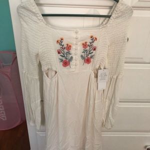Size Small white dress with floral